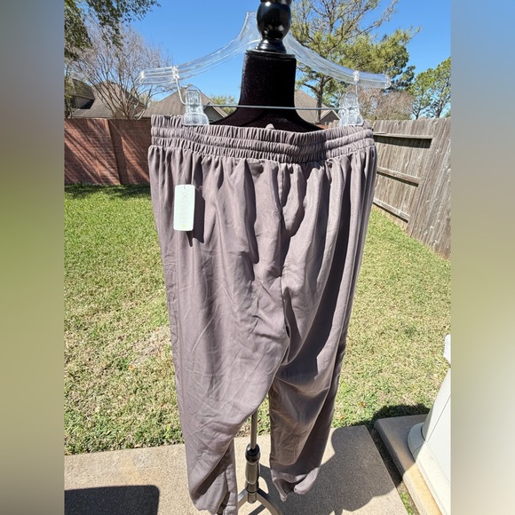 Forever 21 Gray Drawstring Joggers - Picture 5 of 8